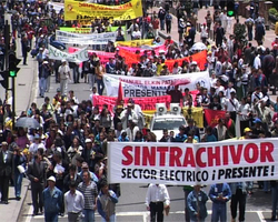 Demonstration in Kolumbien (Foto: Jochen Schüller)